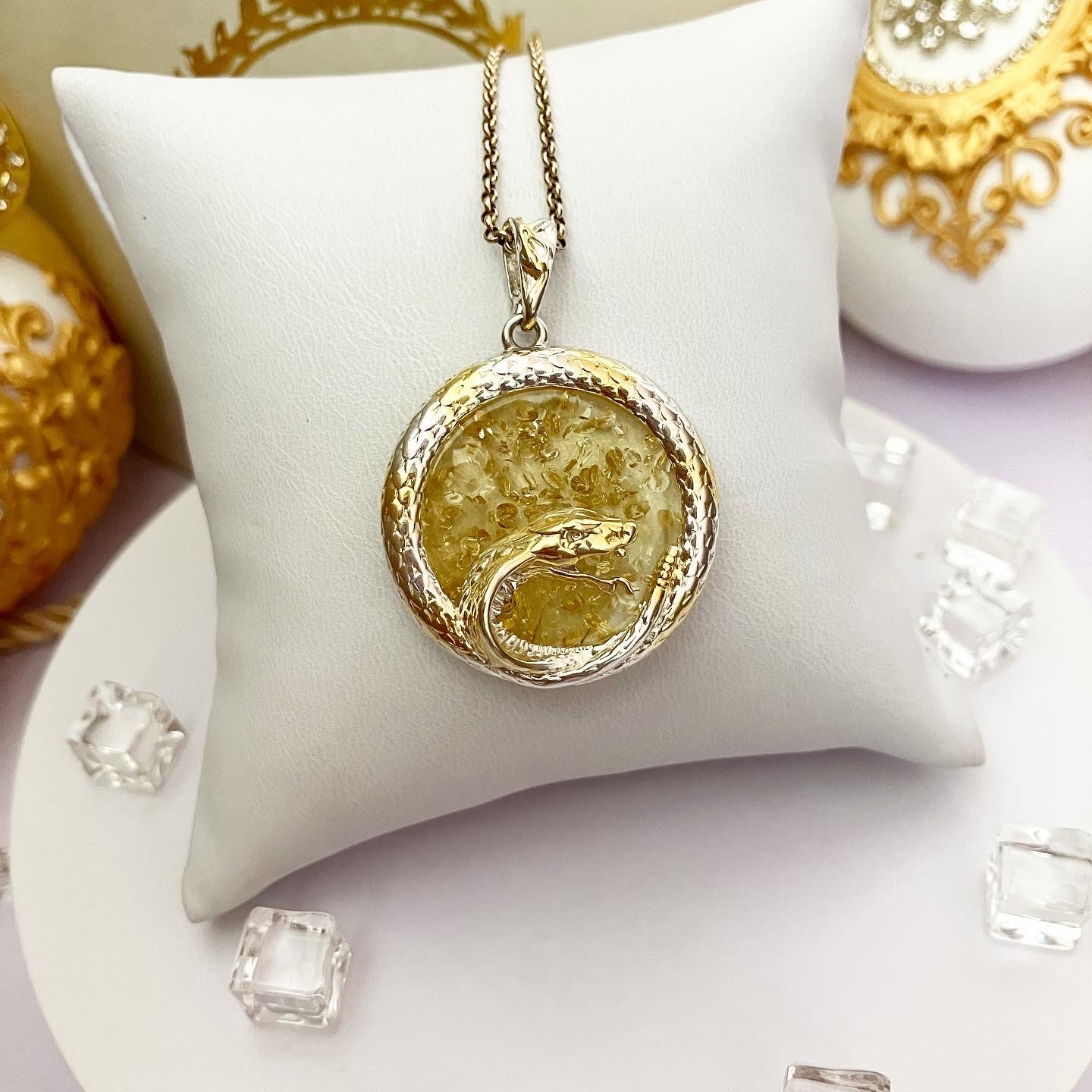 Pendant "Snake"