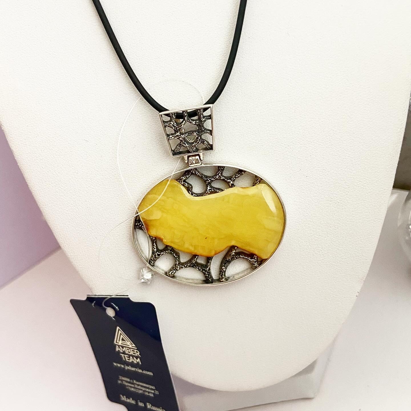 Amber pendant from the "Modern" collection