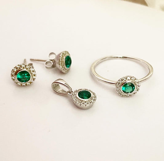 סט: עגילים, טבעת ותליון עם אגת ירוקה