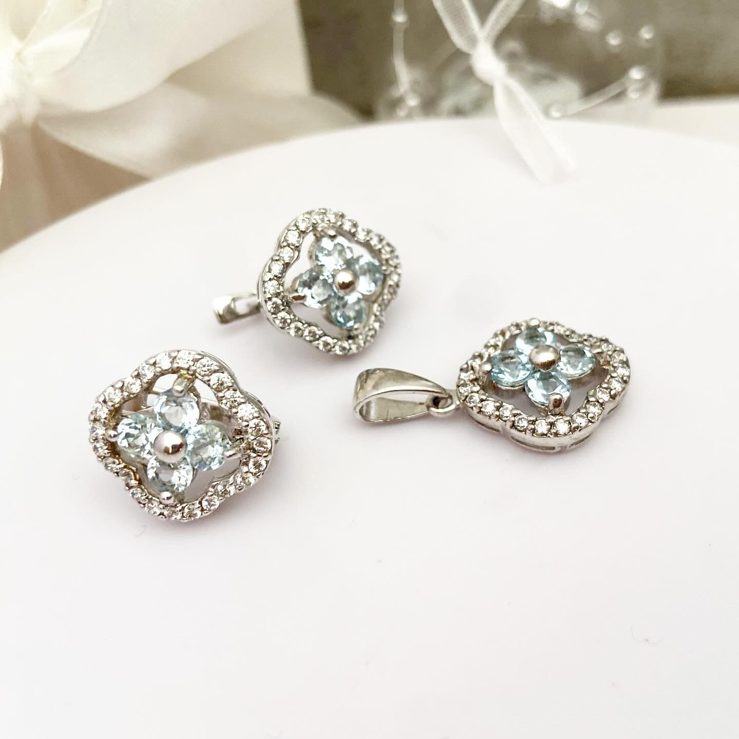 Three-Leaf Clover Earrings with Topaz