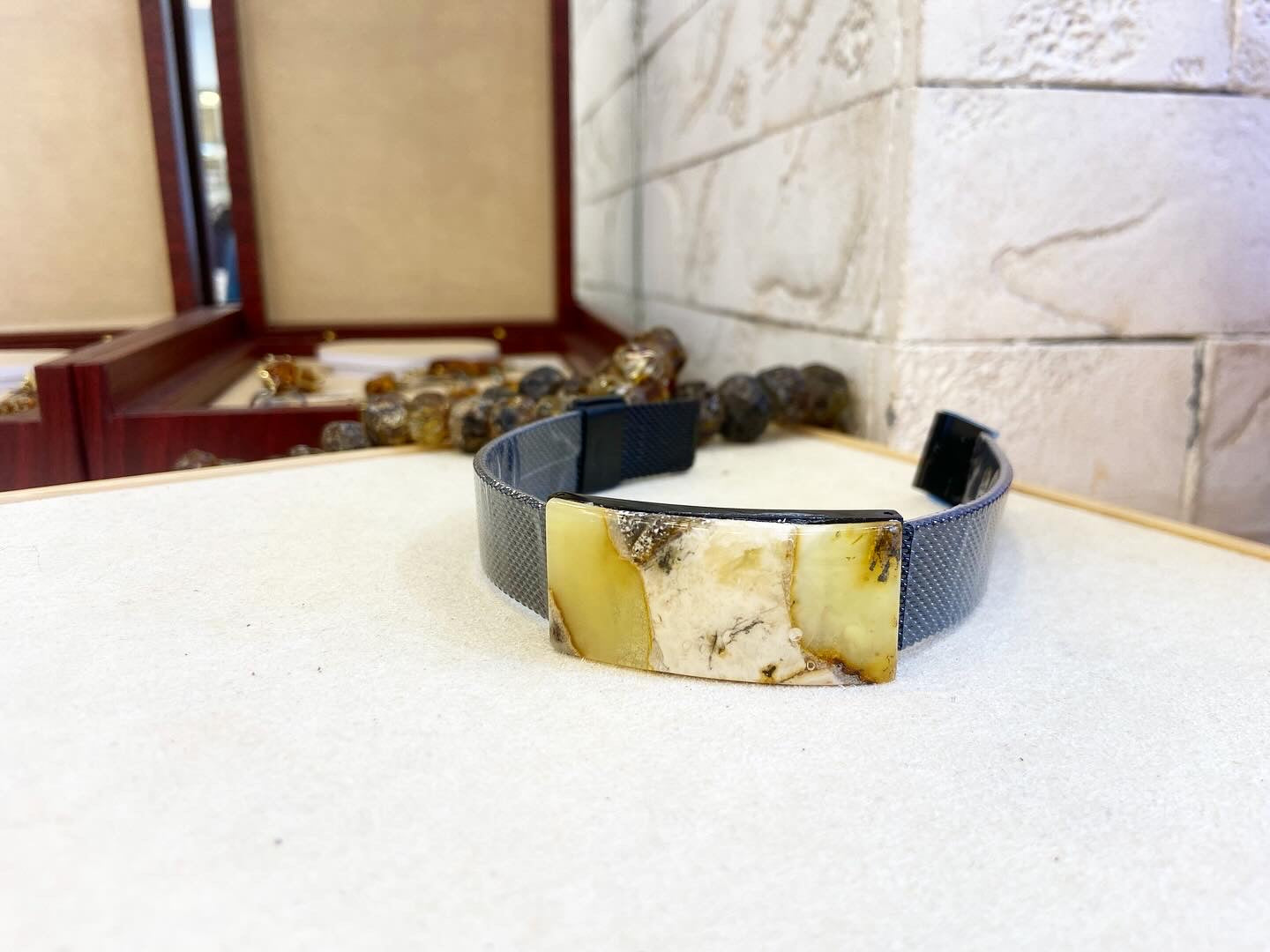Bracelet with Amber "Scandinavia"
