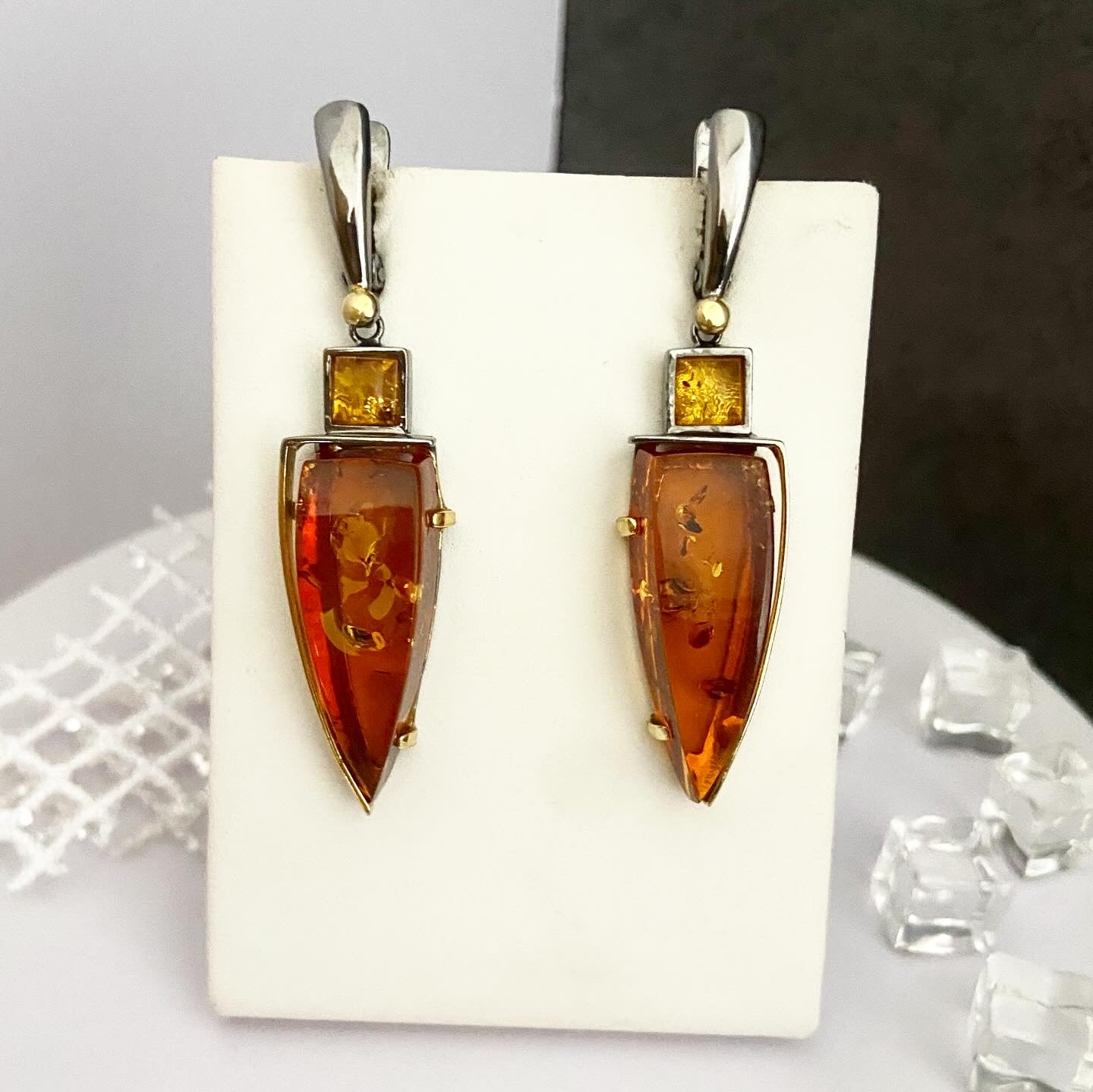 Янтарные серьги ручной работы «Геометрия»
