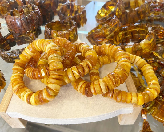 Браслет из янтарных дисков «Бохо» — ручная работа