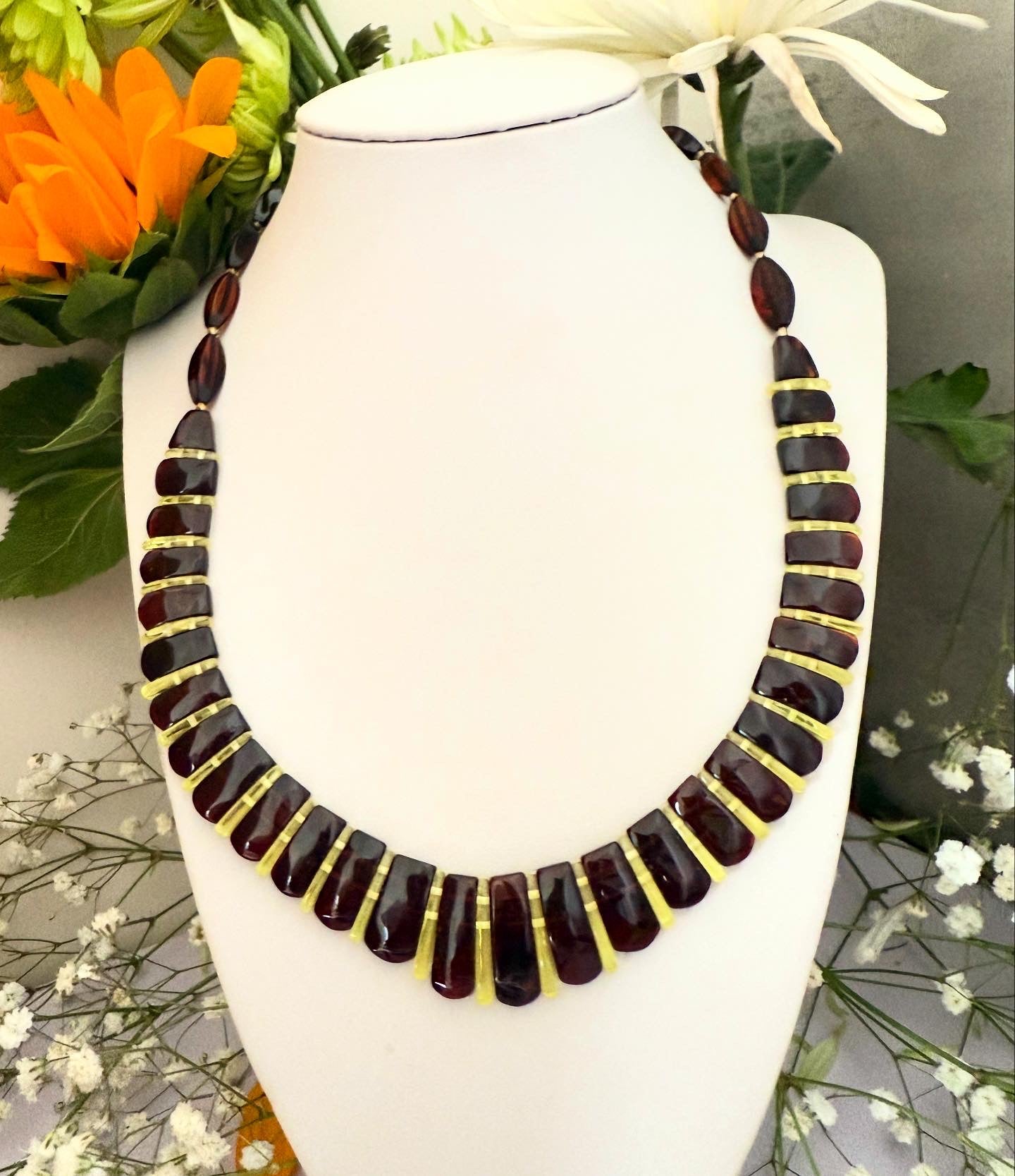 Янтарный воротник-колье «Клеопатра» — ручная работа
