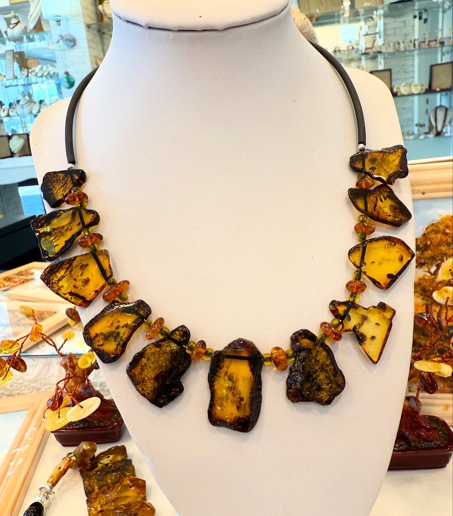 "Wild Amber" – Raw Baltic Amber Necklace