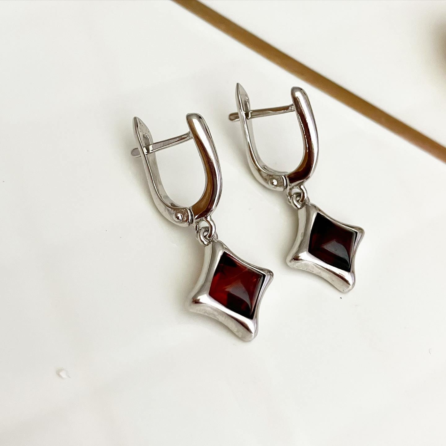 Earrings silver 925 samples with amber.