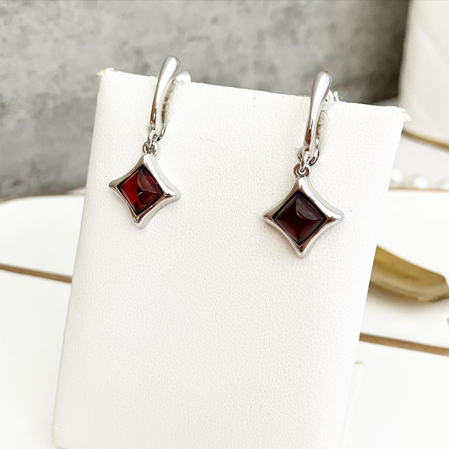 Earrings silver 925 samples with amber.