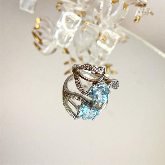 Ring with topaz