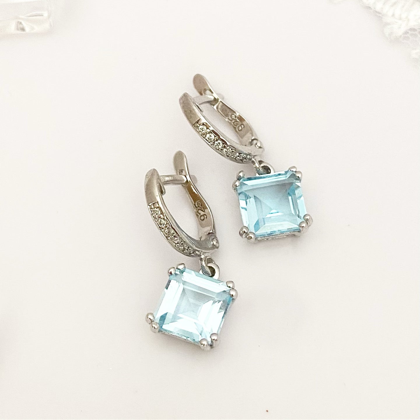 Серьги Topaz Sky Blue