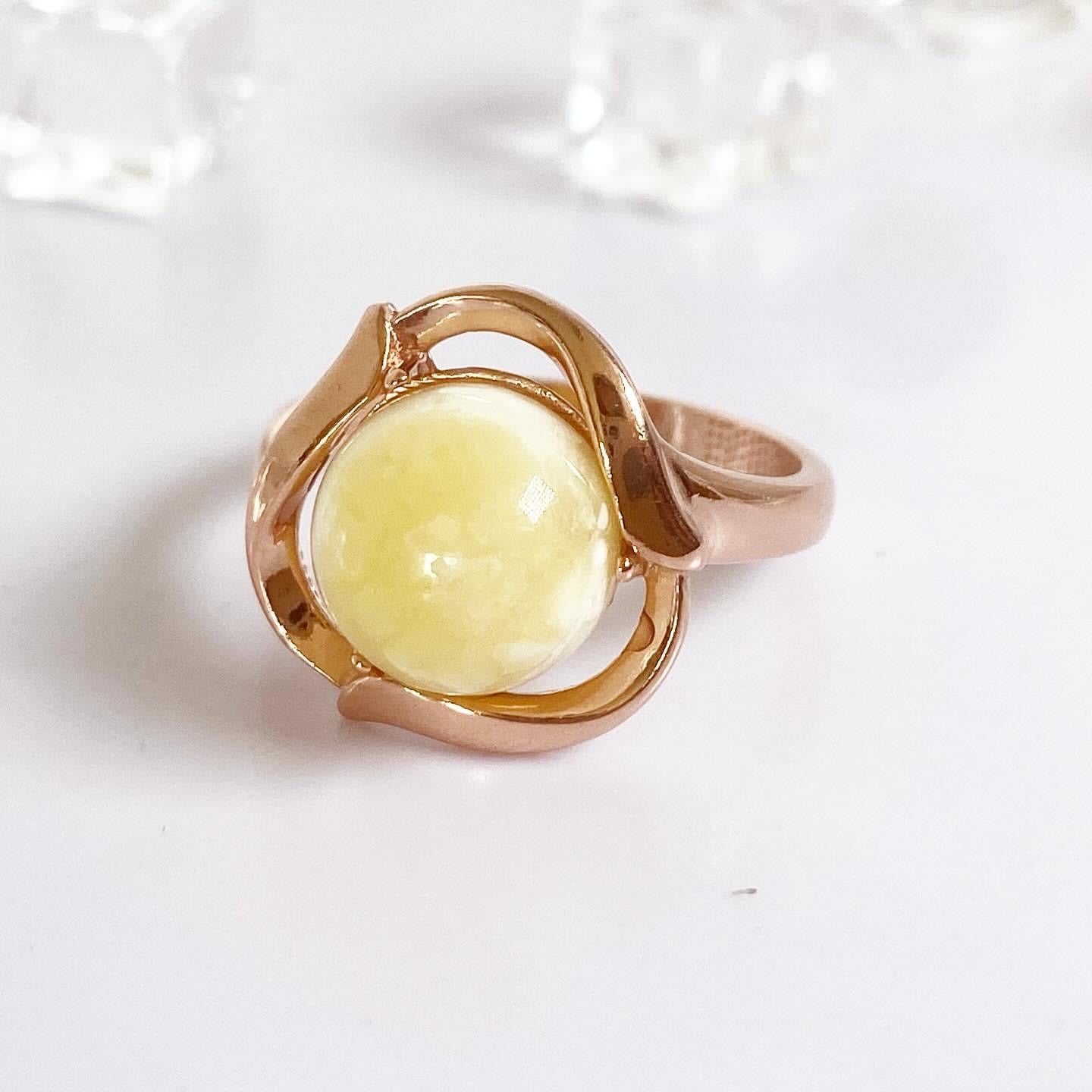 Ring: Gold-Plated with Amber