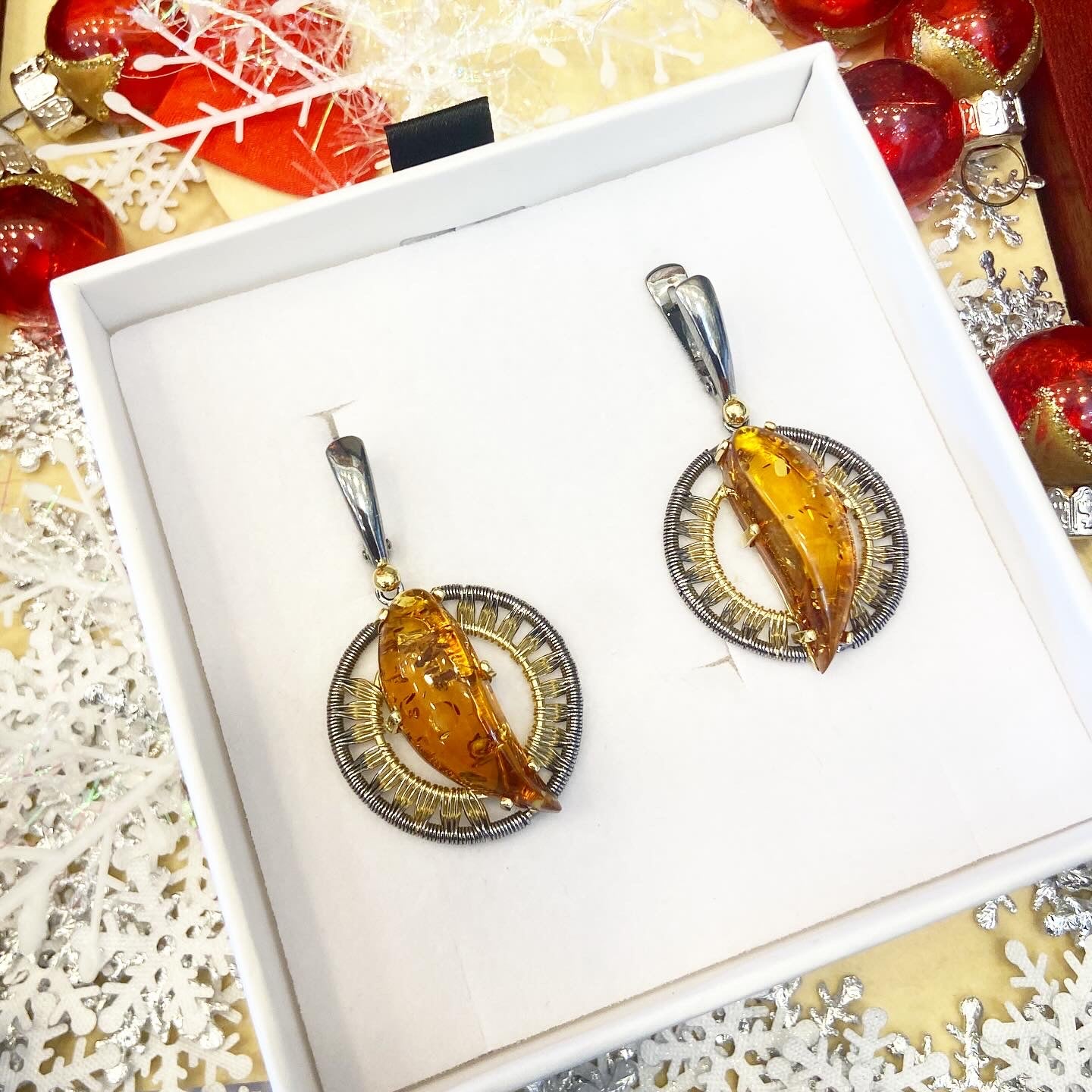 Set – Handmade earrings and ring with amber