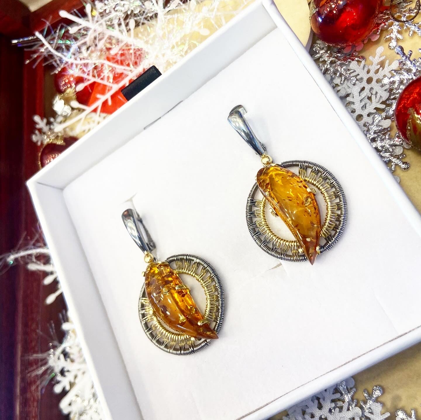 Set – Handmade earrings and ring with amber