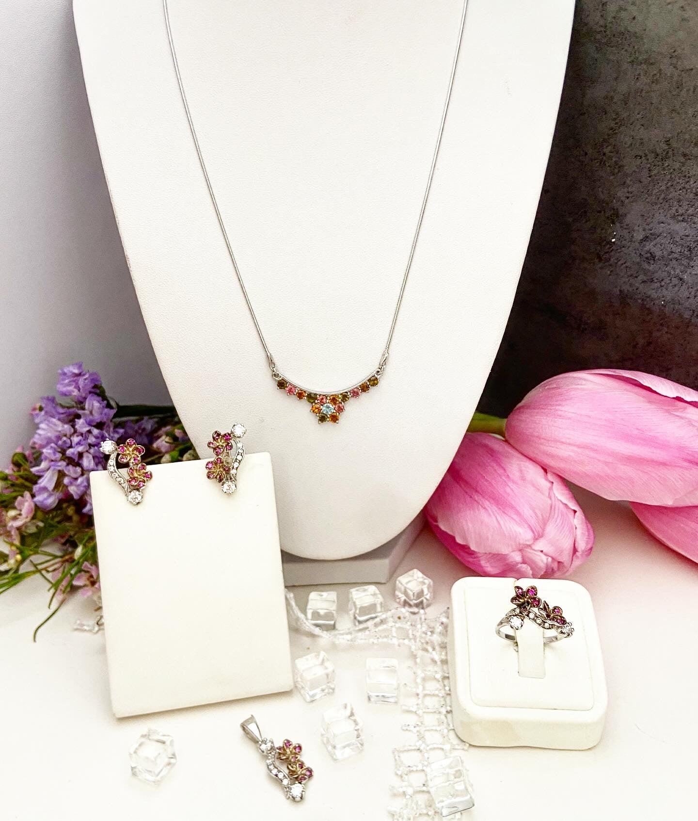 Tourmaline Gemstone Necklace “Scatter”