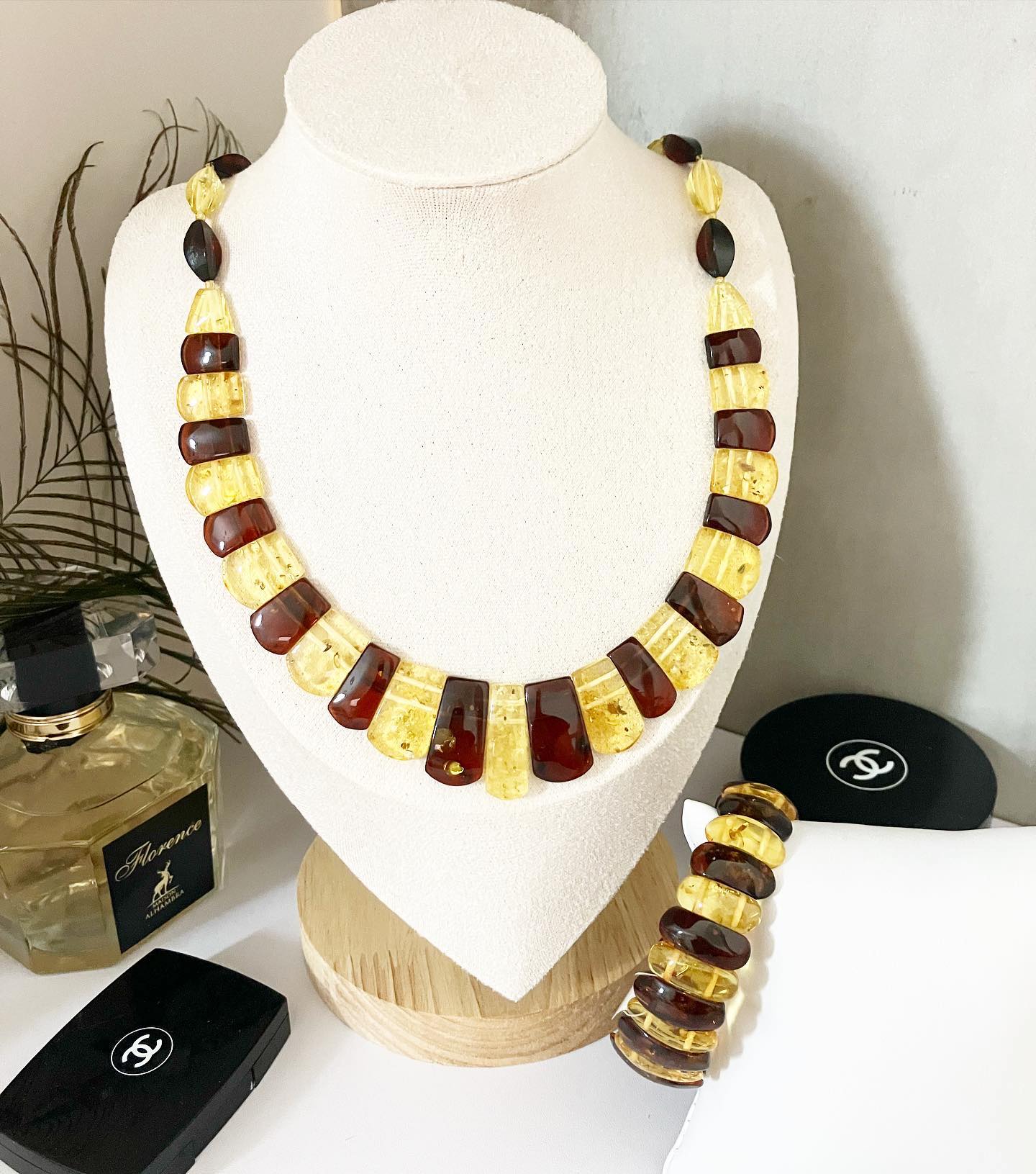 Kit; necklace and bracelet with natural amber "Colombia"