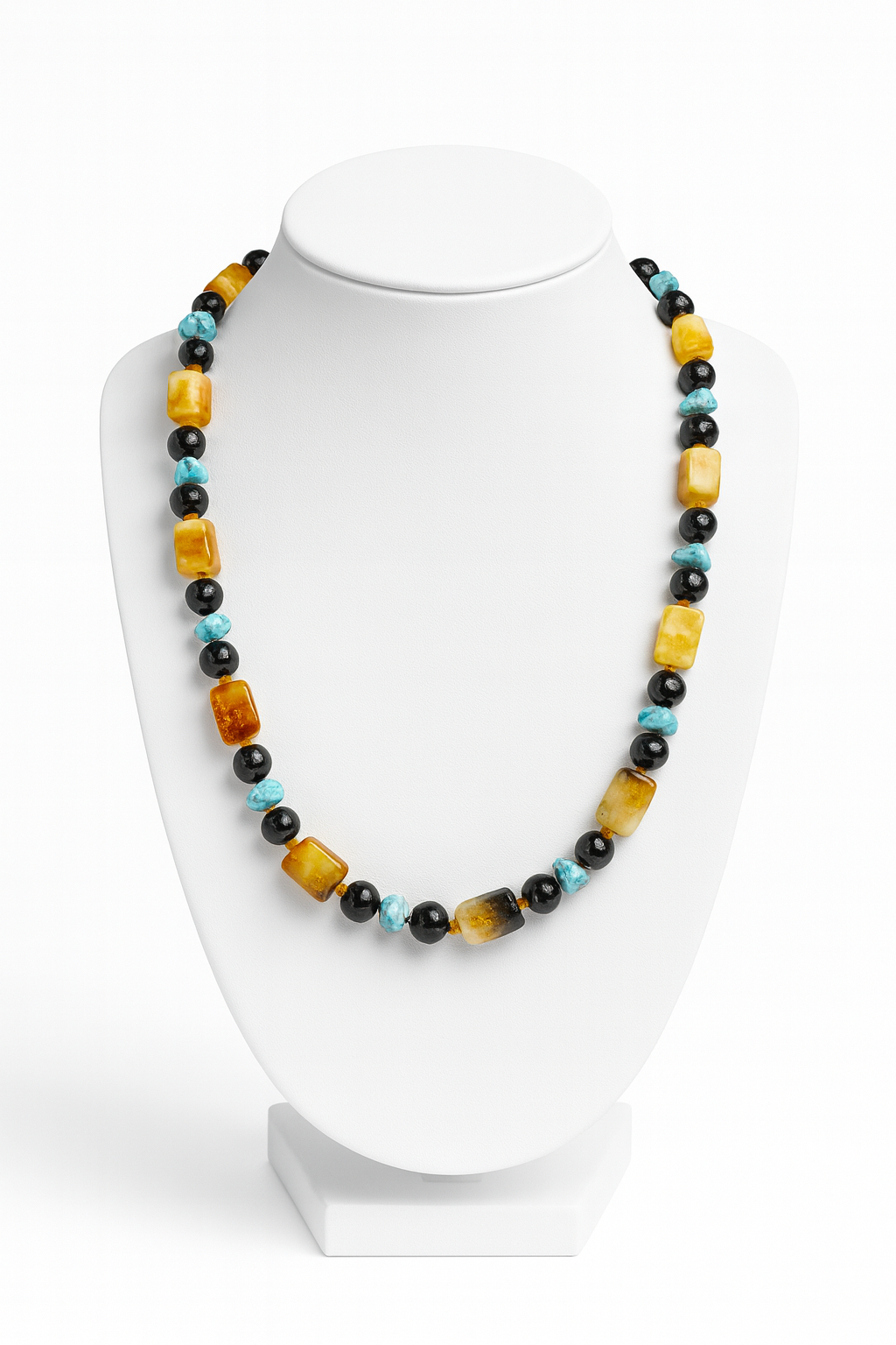 Колье «Гармония» из балтийского янтаря и бирюзы