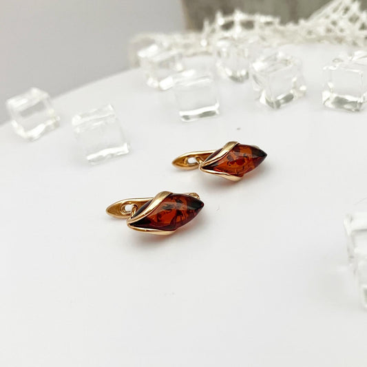 Earrings with amber "Snowdrop"