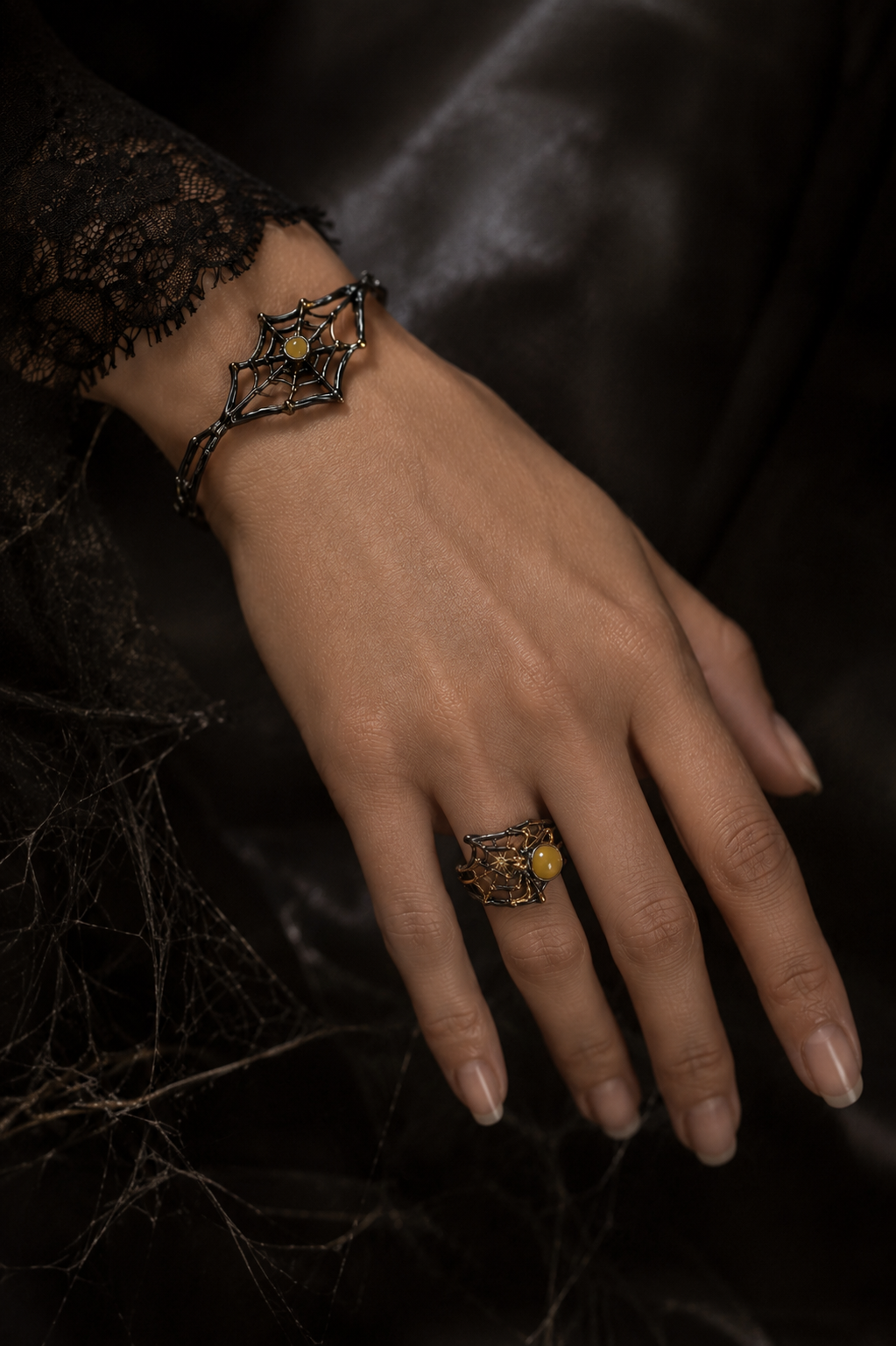 Amber Spider Ring